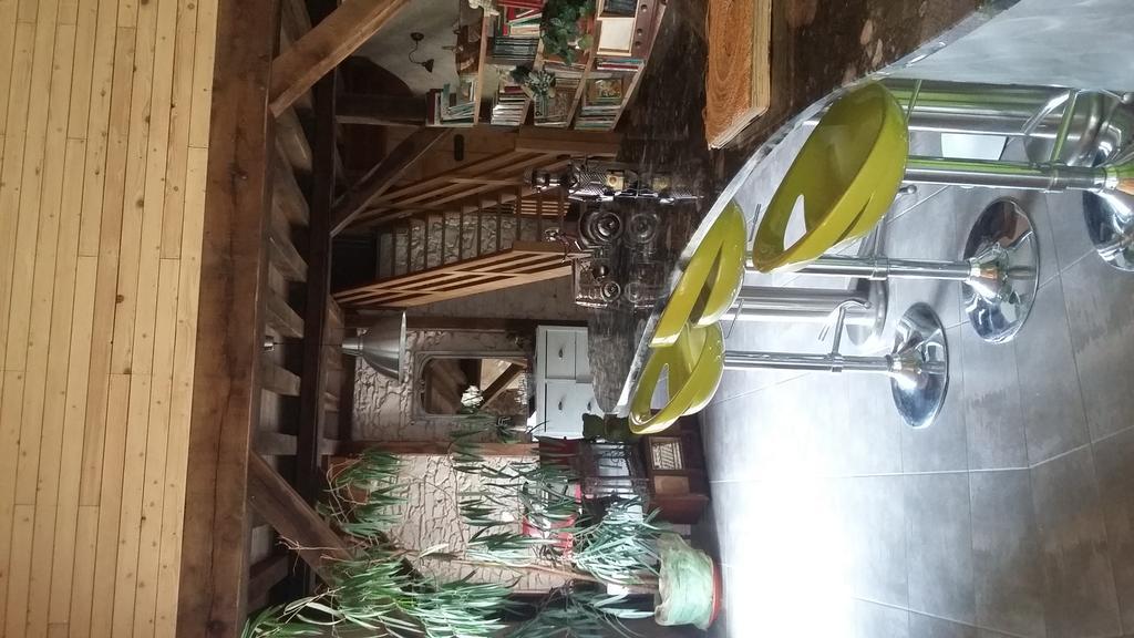 Bed and Breakfast Aux Greniers A Reves Plestan Экстерьер фото
