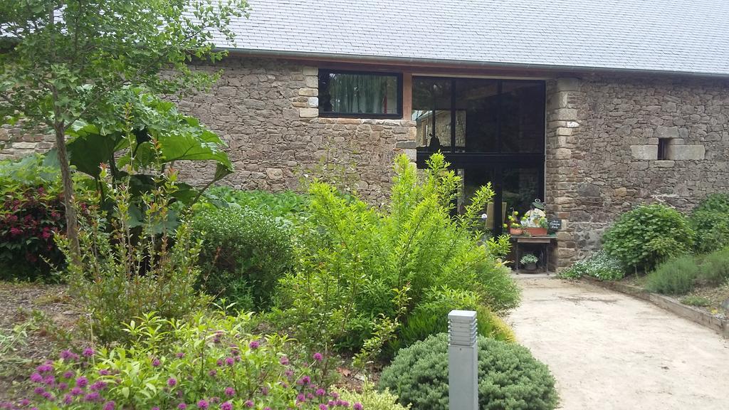 Bed and Breakfast Aux Greniers A Reves Plestan Экстерьер фото