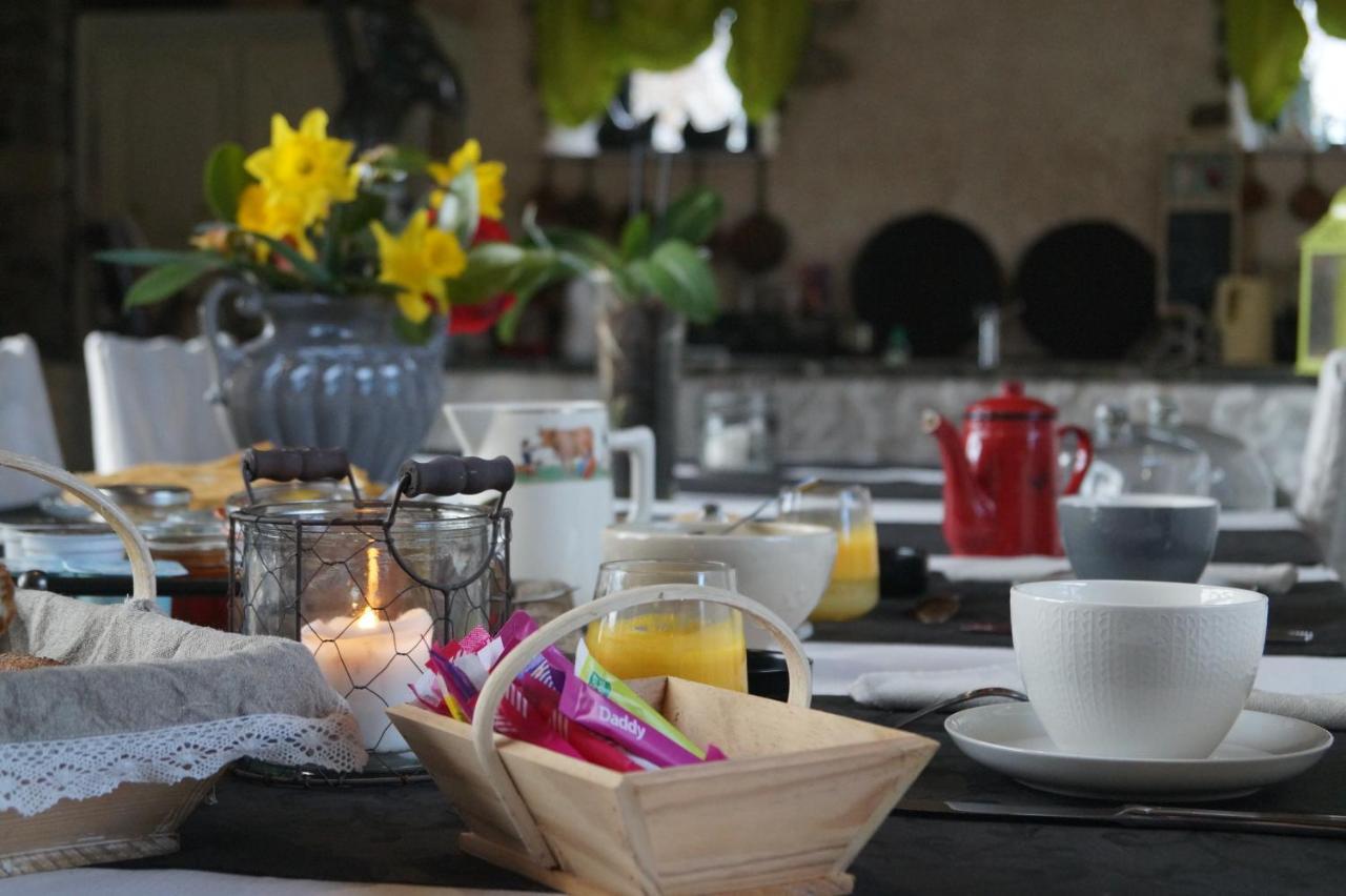Bed and Breakfast Aux Greniers A Reves Plestan Экстерьер фото