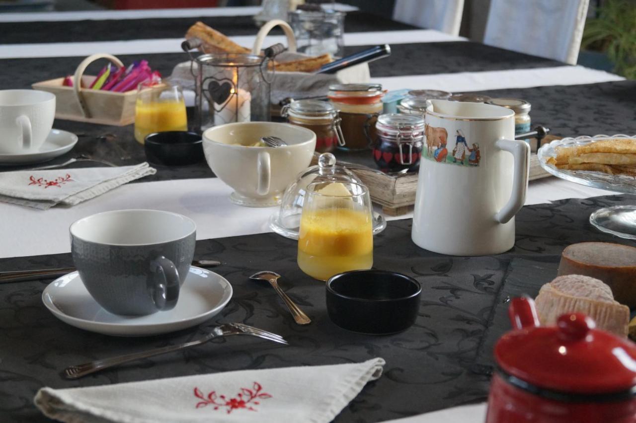 Bed and Breakfast Aux Greniers A Reves Plestan Экстерьер фото